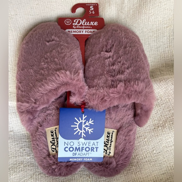 dearfoams Shoes - NWT dluxe by dearfoams Women's Luella Scuff Slippers Purple Size Small 5-6
